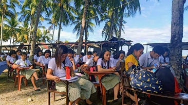 Students at Southern Philippines Agribusiness and Marine and Aquatic School of Technology